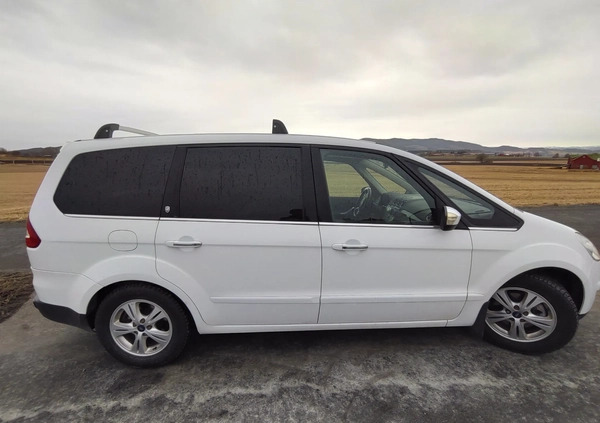 Ford Galaxy cena 22000 przebieg: 215000, rok produkcji 2009 z Rzeszów małe 137